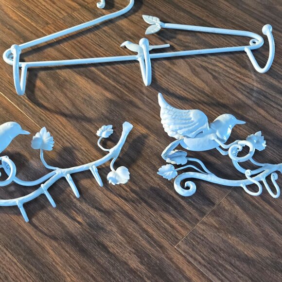 Rustic/Farmhouse/Cottagecore Style Set of Iron Bird-themed Hooks (SET OF THREE) - Picture 6 of 7